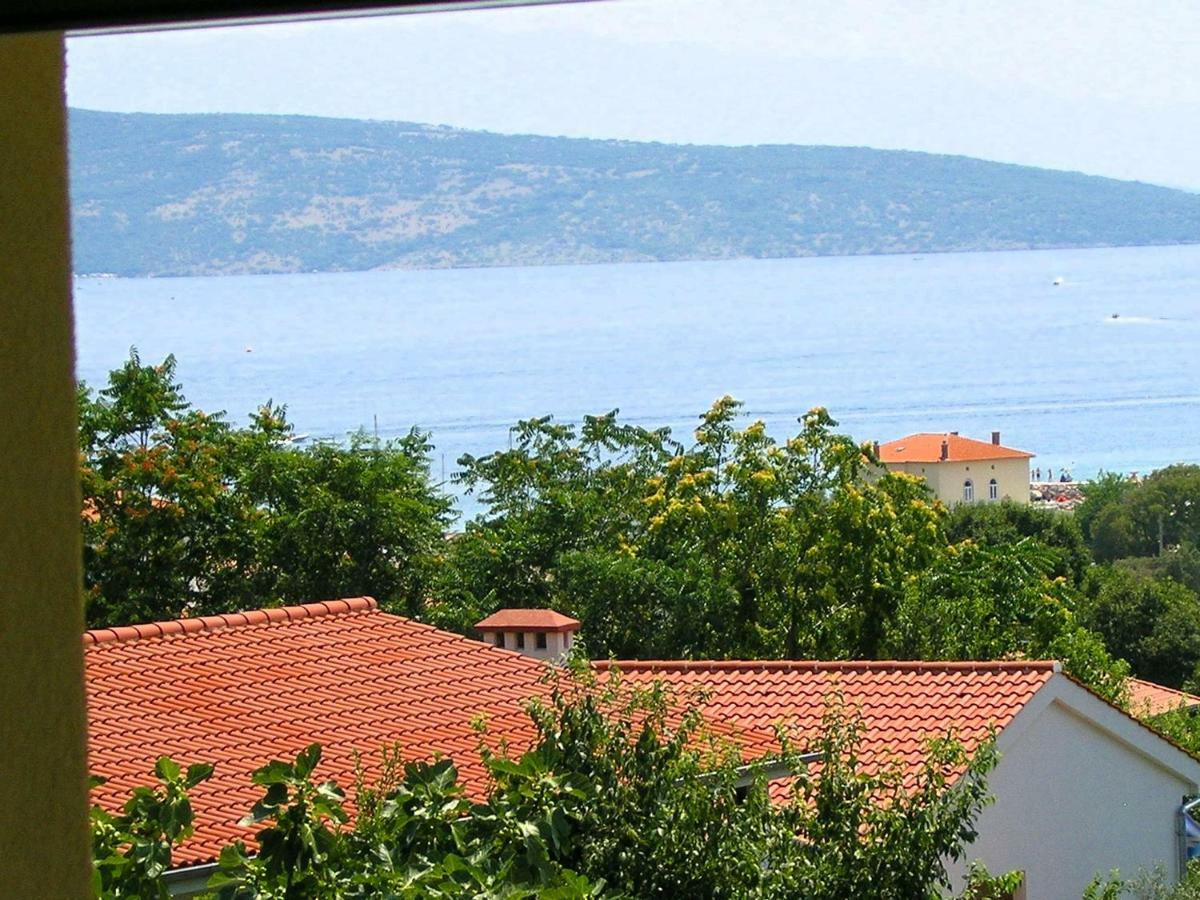 Apartmani Krajinovic Krk Town Bagian luar foto