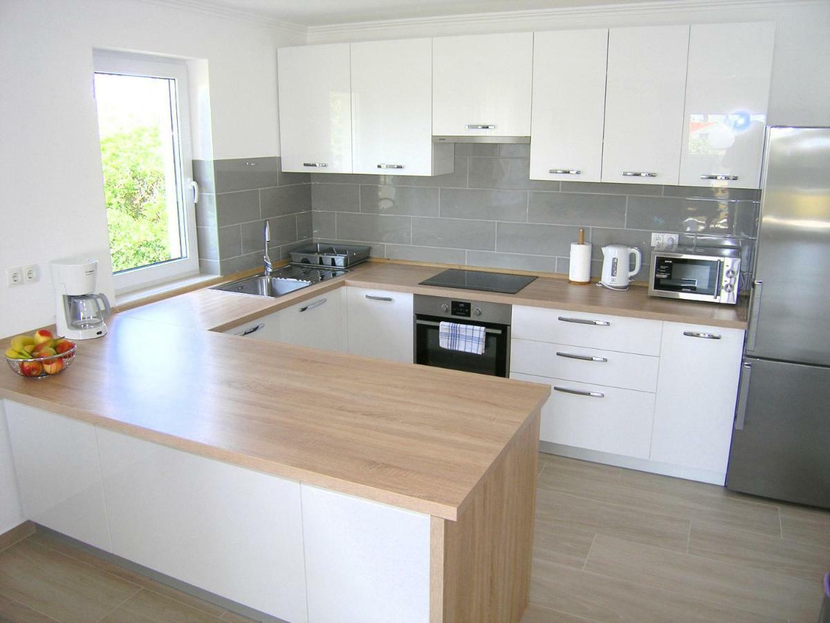 Apartmani Krajinovic Krk Town Bagian luar foto