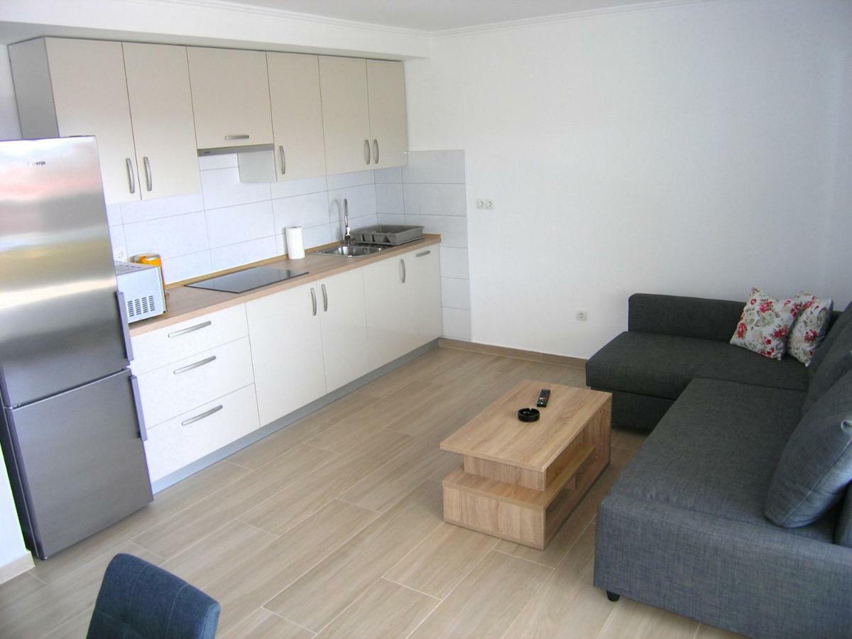 Apartmani Krajinovic Krk Town Bagian luar foto