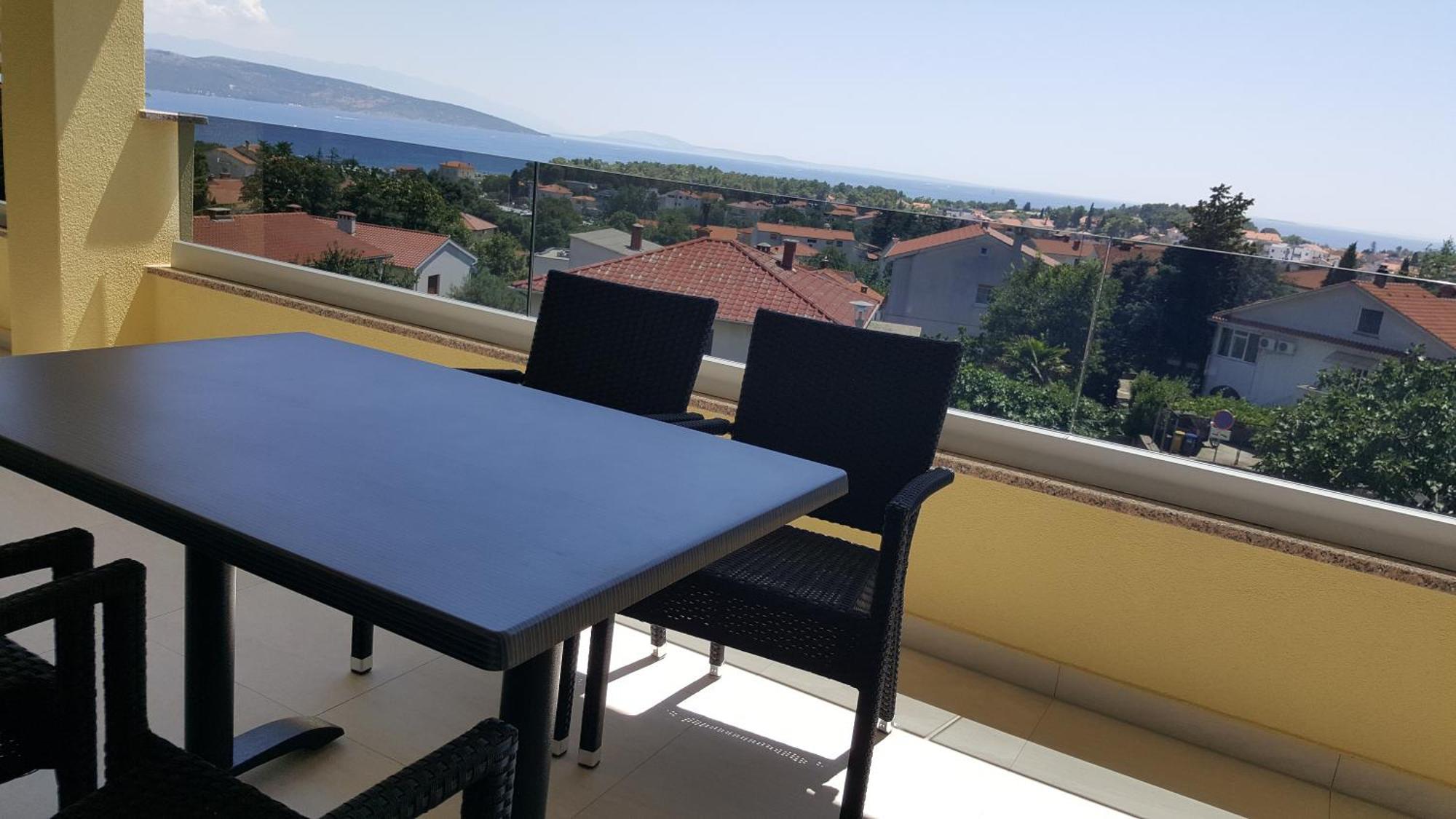 Apartmani Krajinovic Krk Town Bagian luar foto