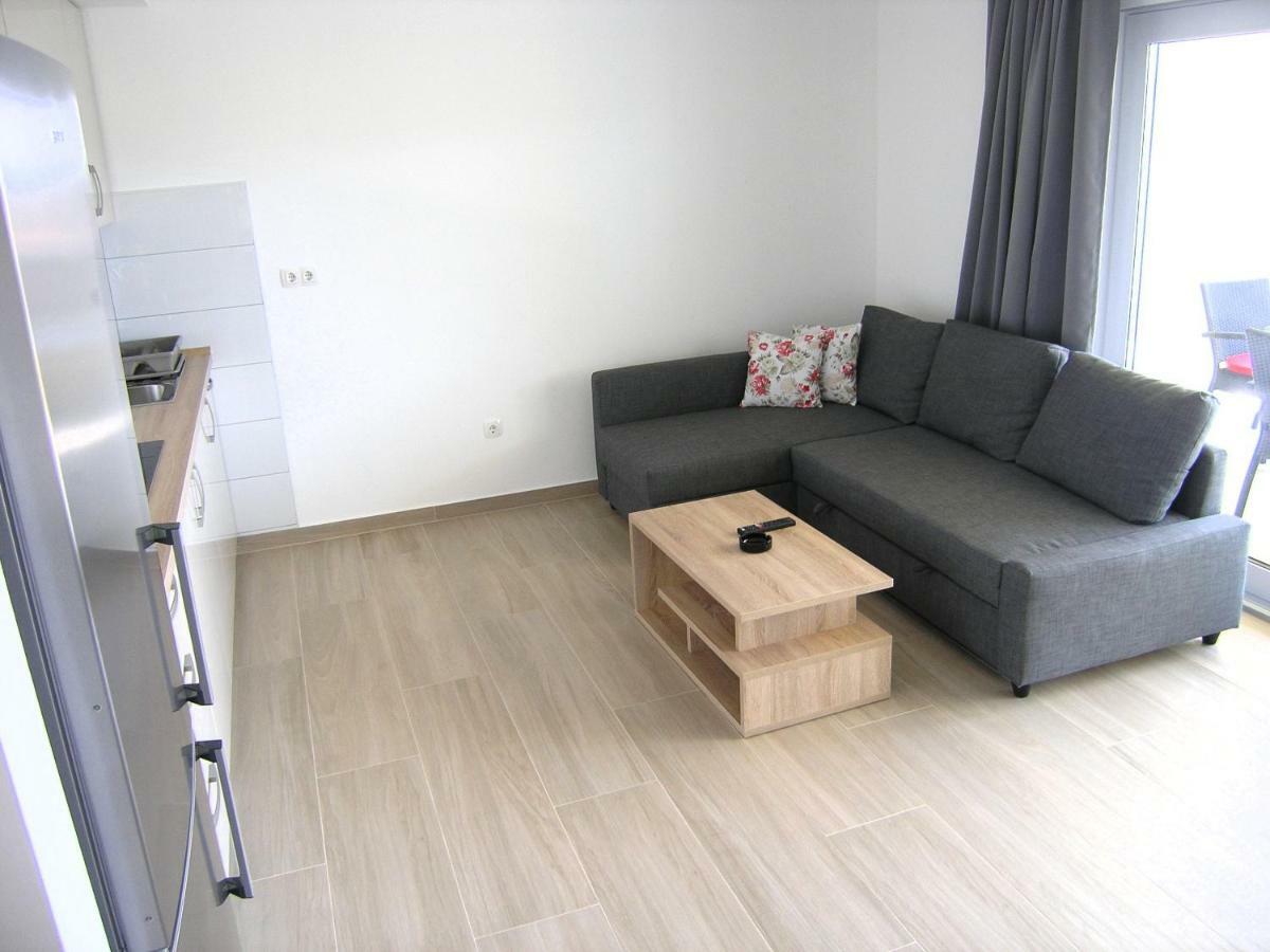 Apartmani Krajinovic Krk Town Bagian luar foto