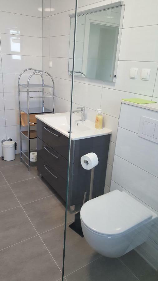 Apartmani Krajinovic Krk Town Bagian luar foto